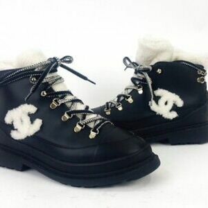 Chanel Black Calfskin Leather & Shearling CC Lace Up Ankle Boots Size 42